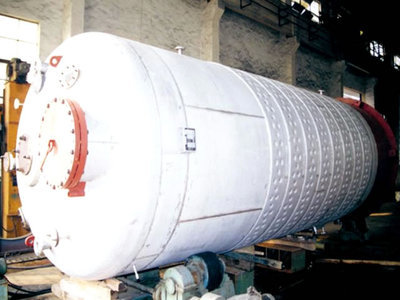 給江蘇省溧陽市云龍?jiān)O(shè)備制造的壓力容器-不銹鋼蜂窩式發(fā)酵貯罐 留言_產(chǎn)品詢價(jià)_詢價(jià)留言